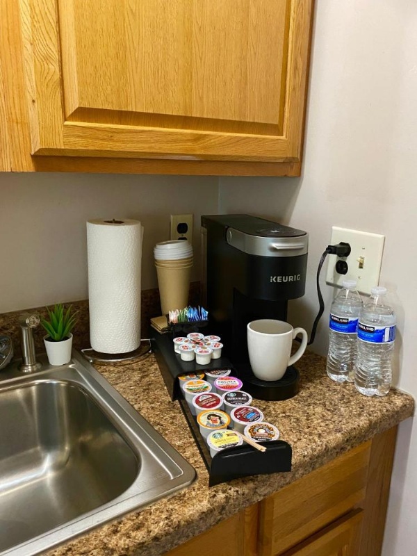 Family Farmhouse Inn image 10